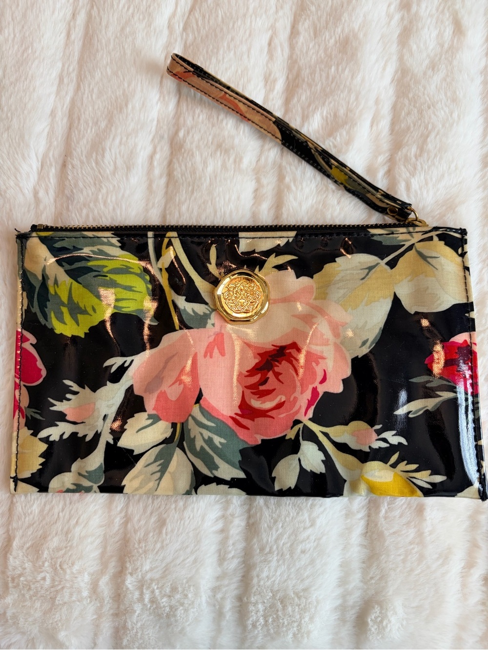 Anna Griffin Patent Wristlet Clutch in Pink and Black